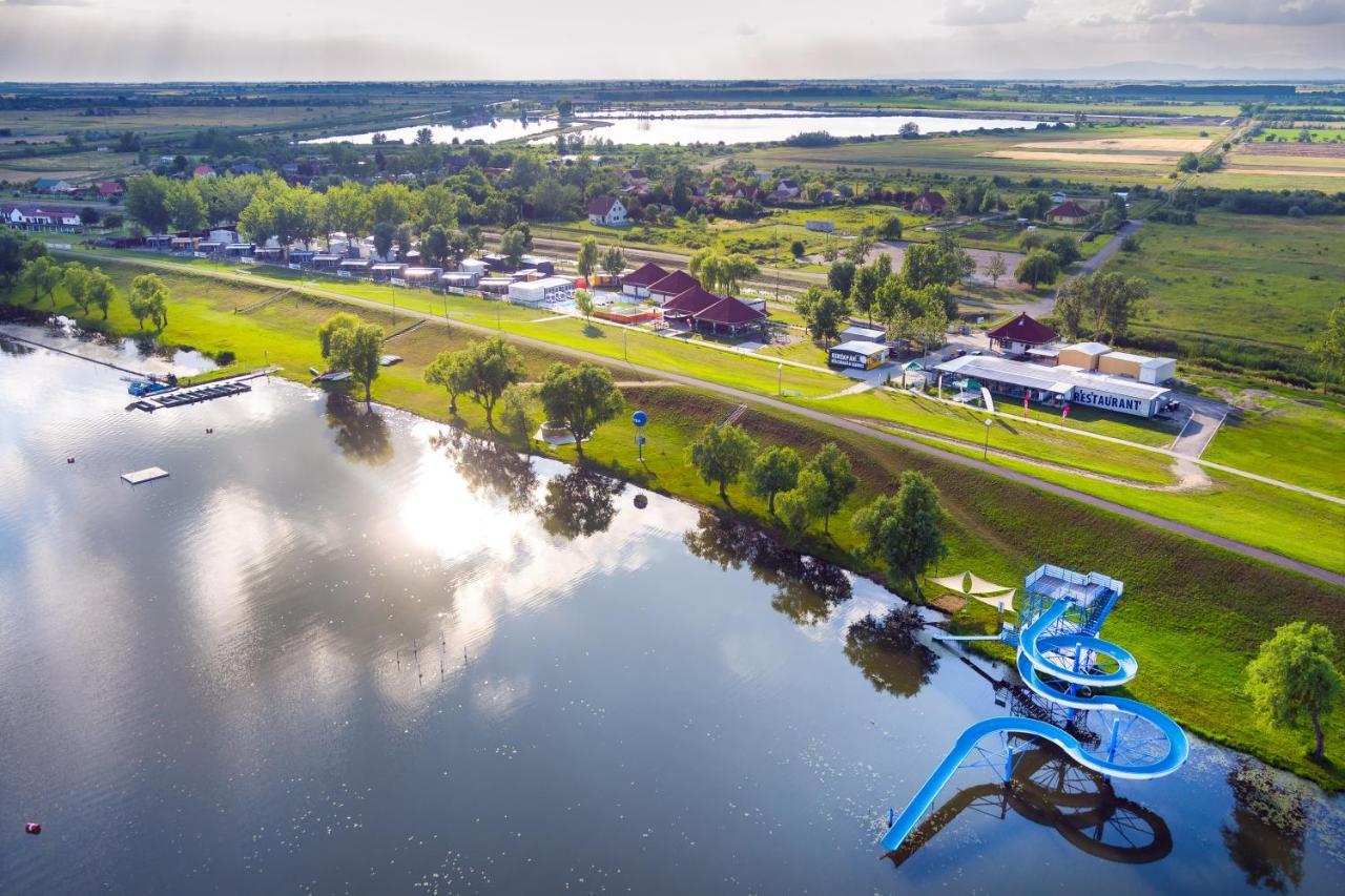 Tisza-To Apartmanpark Kisköre エクステリア 写真
